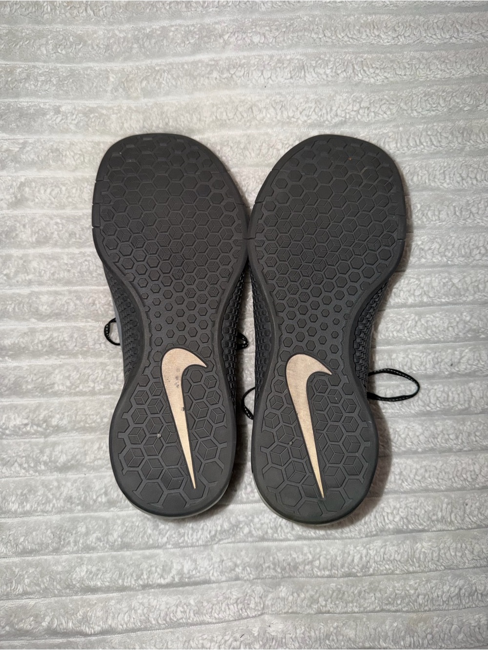 Women’s Nike Metcon 2 - Size 12 - Picture 4 of 5